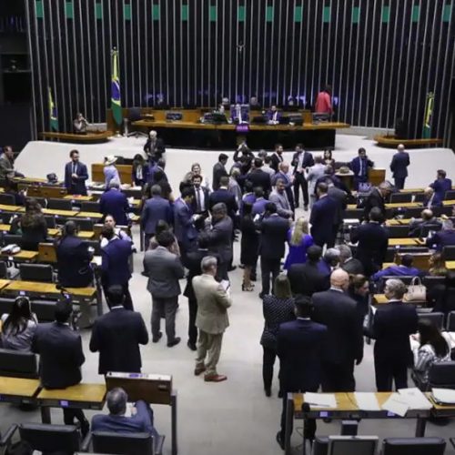 Câmara aprova projeto que amplia número de deputados federais