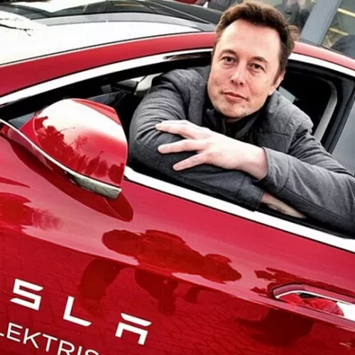 Musk diz que robotáxi pode chegar às ruas ainda em junho e promete carro que vai sozinho ao dono